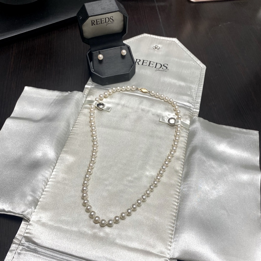 Salt Water Pearl Necklace and Earrings